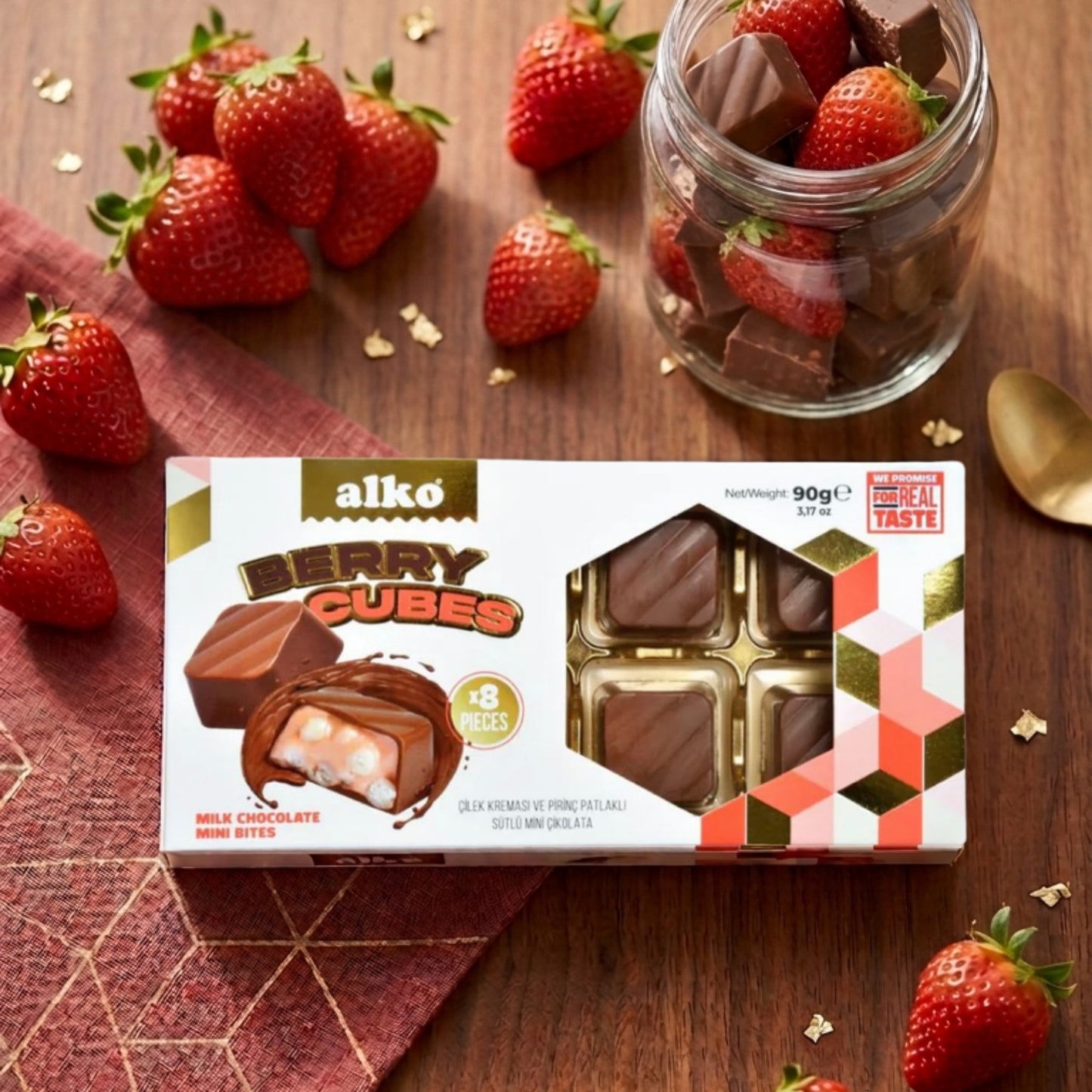 Berry Cubes Çilekli Krema Dolgulu Çikolata 90 gr
